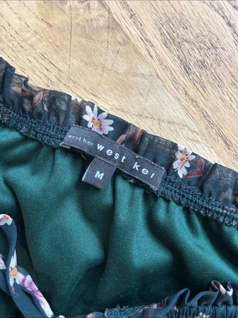 🌸3 FOR $20🌸  West Kei Dark Green Floral Off-Shoulder Tunic - Picture 3 of 9